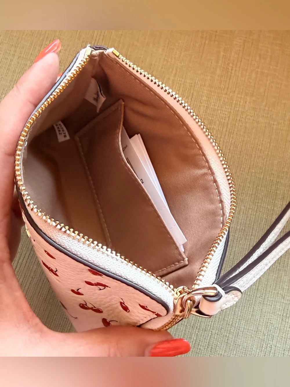 COACH Corner Zip Wristlet with Cherries 🍒 Print NWT